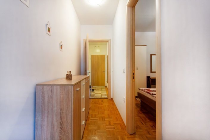 Hodnik v apartmaju Luna